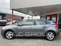 2017 Volvo V40
