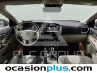 2017 Volvo V40