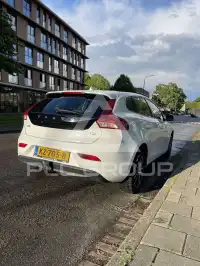2017 Volvo V40