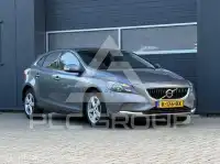 2017 Volvo V40