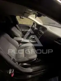 2017 Volvo V40
