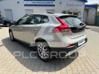2017 Volvo V40