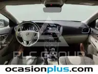 2017 Volvo V40