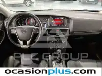 2017 Volvo V40