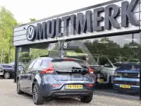2017 Volvo V40