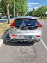 2017 Volvo V40