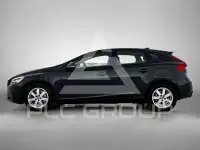 2017 Volvo V40