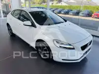 2017 Volvo V40