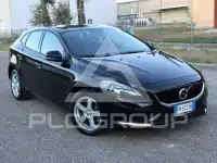 2017 Volvo V40