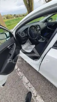 2017 Volvo V40