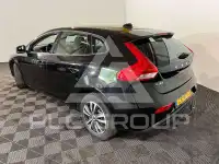 2017 Volvo V40