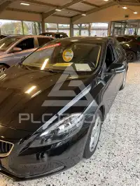 2017 Volvo V40