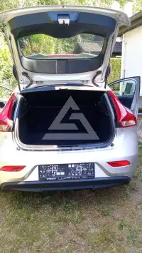 2017 Volvo V40