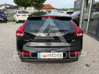 2017 Volvo V40