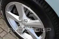 2017 Volvo V40