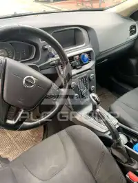 2017 Volvo V40