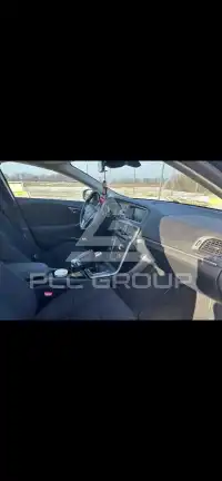2017 Volvo V40