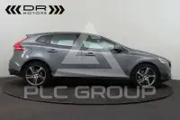 2017 Volvo V40