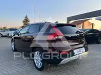 2017 Volvo V40