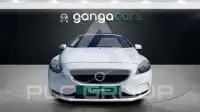 2017 Volvo V40