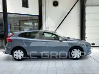 2017 Volvo V40