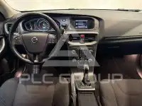 2017 Volvo V40