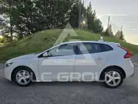 2017 Volvo V40