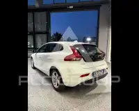 2017 Volvo V40