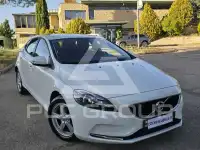 2017 Volvo V40