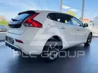 2017 Volvo V40
