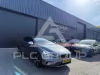 2017 Volvo V40