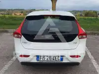 2017 Volvo V40