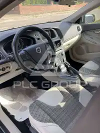 2017 Volvo V40