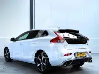 2017 Volvo V40