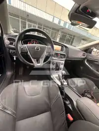 2017 Volvo V40