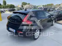 2017 Volvo V40