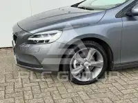 2017 Volvo V40