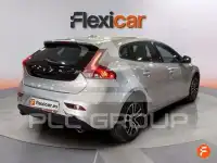 2017 Volvo V40