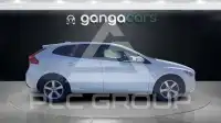 2017 Volvo V40