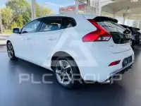 2017 Volvo V40