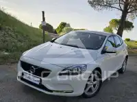 2017 Volvo V40