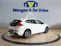 2017 Volvo V40