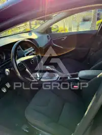 2017 Volvo V40