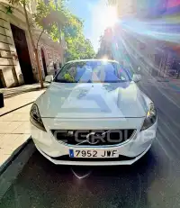 2017 Volvo V40