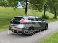 2017 Volvo V40