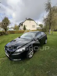 2017 Volvo V40