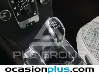 2017 Volvo V40