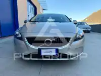 2017 Volvo V40