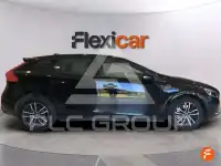 2017 Volvo V40