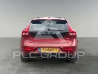 2017 Volvo V40